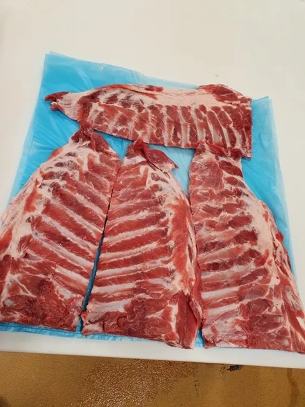 Frozen pork spare ribs in 10 kg carton 2